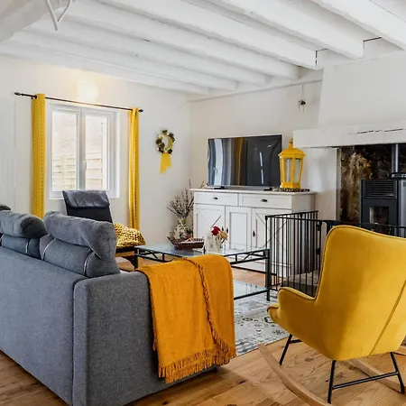 Chaumiere Au Calme Avec Terrasse, A 9 Km Des Plages, 3 Chambres, Parking Prive Et Equipements Bebe. - Fr-1-306-1276 *