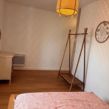 Chaumiere Au Calme Avec Terrasse, A 9 Km Des Plages, 3 Chambres, Parking Prive Et Equipements Bebe. - Fr-1-306-1276 * Saint-Lyphard