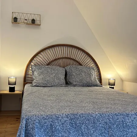 Chaumiere Au Calme Avec Terrasse, A 9 Km Des Plages, 3 Chambres, Parking Prive Et Equipements Bebe. - Fr-1-306-1276 *