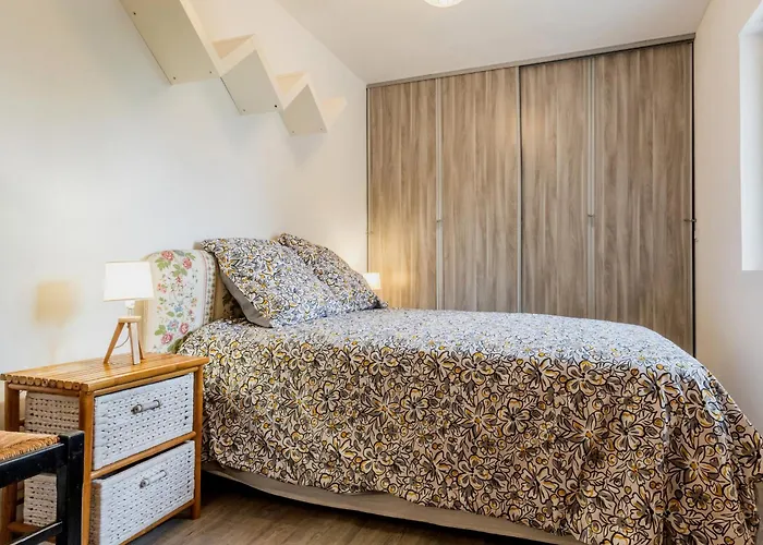 펜션 Chaumiere Au Calme Avec Terrasse, A 9 Km Des Plages, 3 Chambres, Parking Prive Et Equipements Bebe. - Fr-1-306-1276