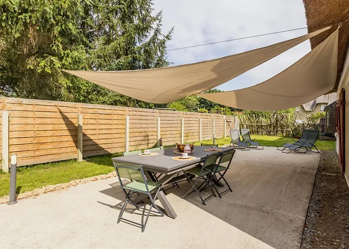 펜션 Chaumiere Au Calme Avec Terrasse, A 9 Km Des Plages, 3 Chambres, Parking Prive Et Equipements Bebe. - Fr-1-306-1276 *