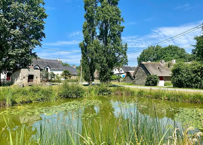 Chaumiere Au Calme Avec Terrasse, A 9 Km Des Plages, 3 Chambres, Parking Prive Et Equipements Bebe. - Fr-1-306-1276 *